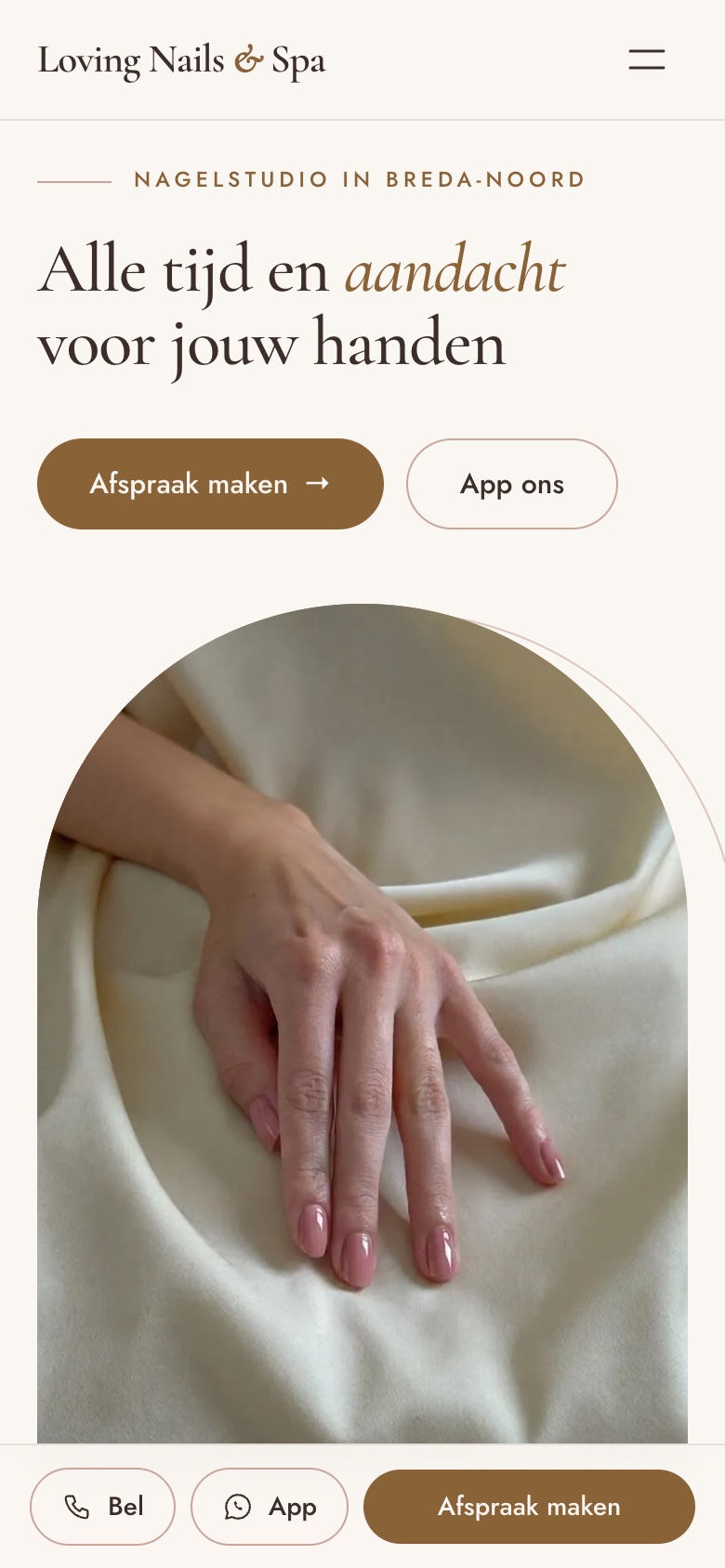 De mobiele weergave van de website die wij maakten voor Loving Nails & Spa